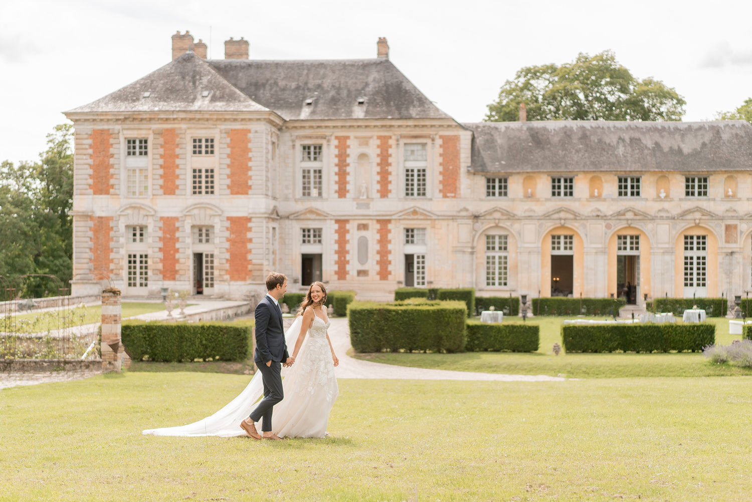 Mariage À La Française – Les Tendances Mode Pour La Mariée!